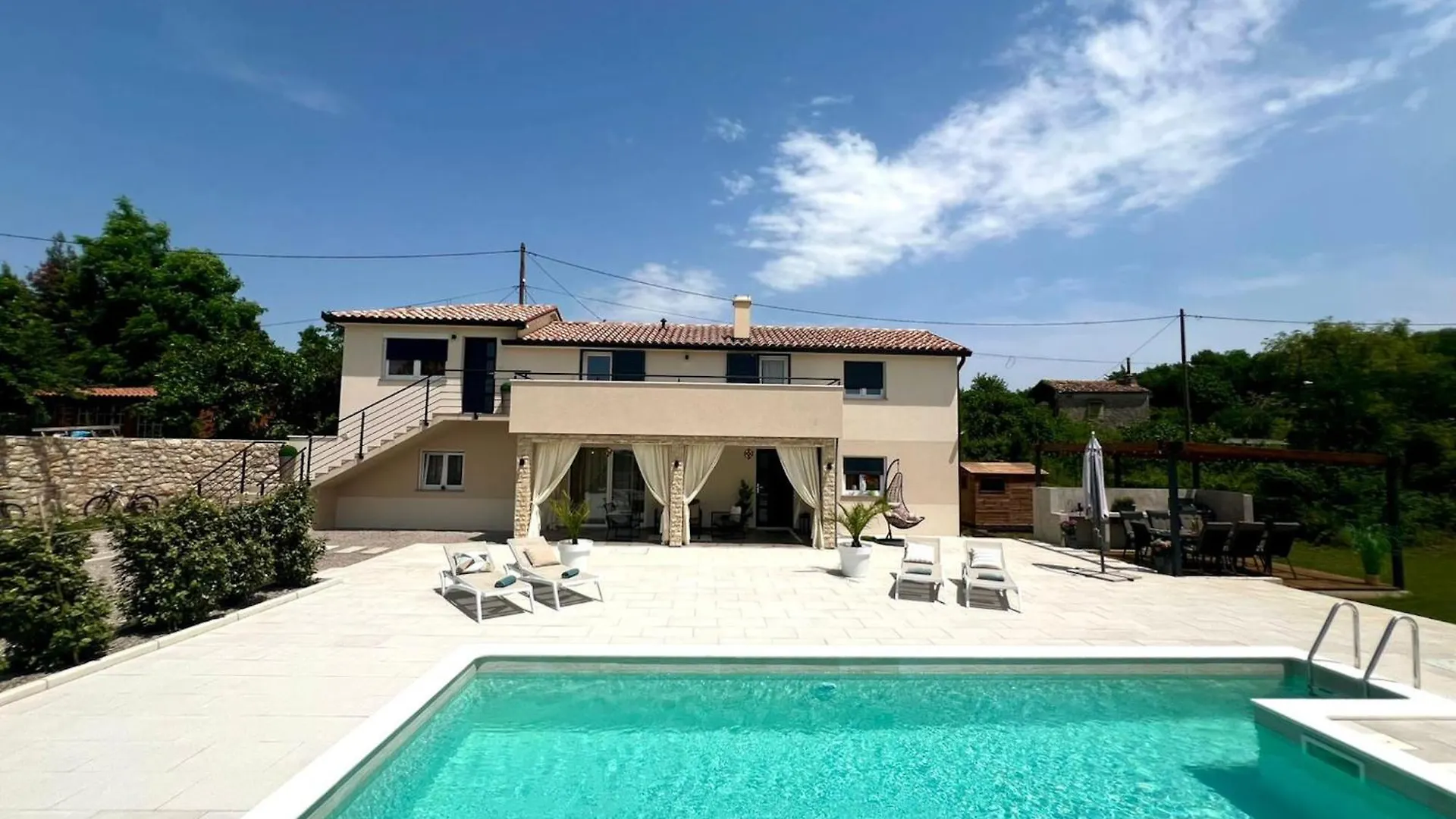 Holiday House Marlen With A Private Pool In Labin Vinež Dom wakacyjny